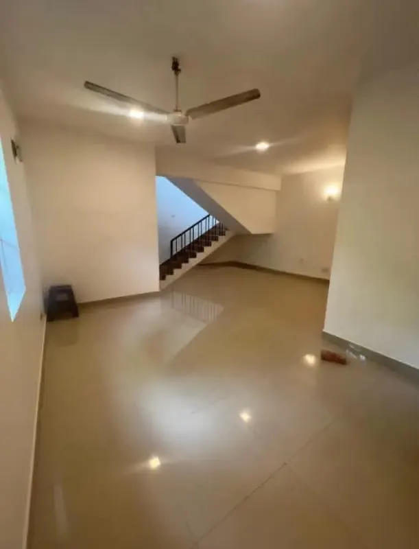 TWO-STOREY LUXURY HOUSE FOR RENT — ORCHID VILLAS, MALABE photo 3
