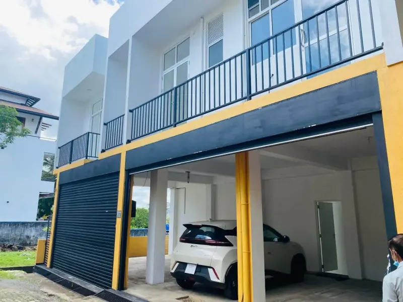 4-BEDROOM APARTMENT FOR RENT – THALAHENA, MALABE in Malabe
