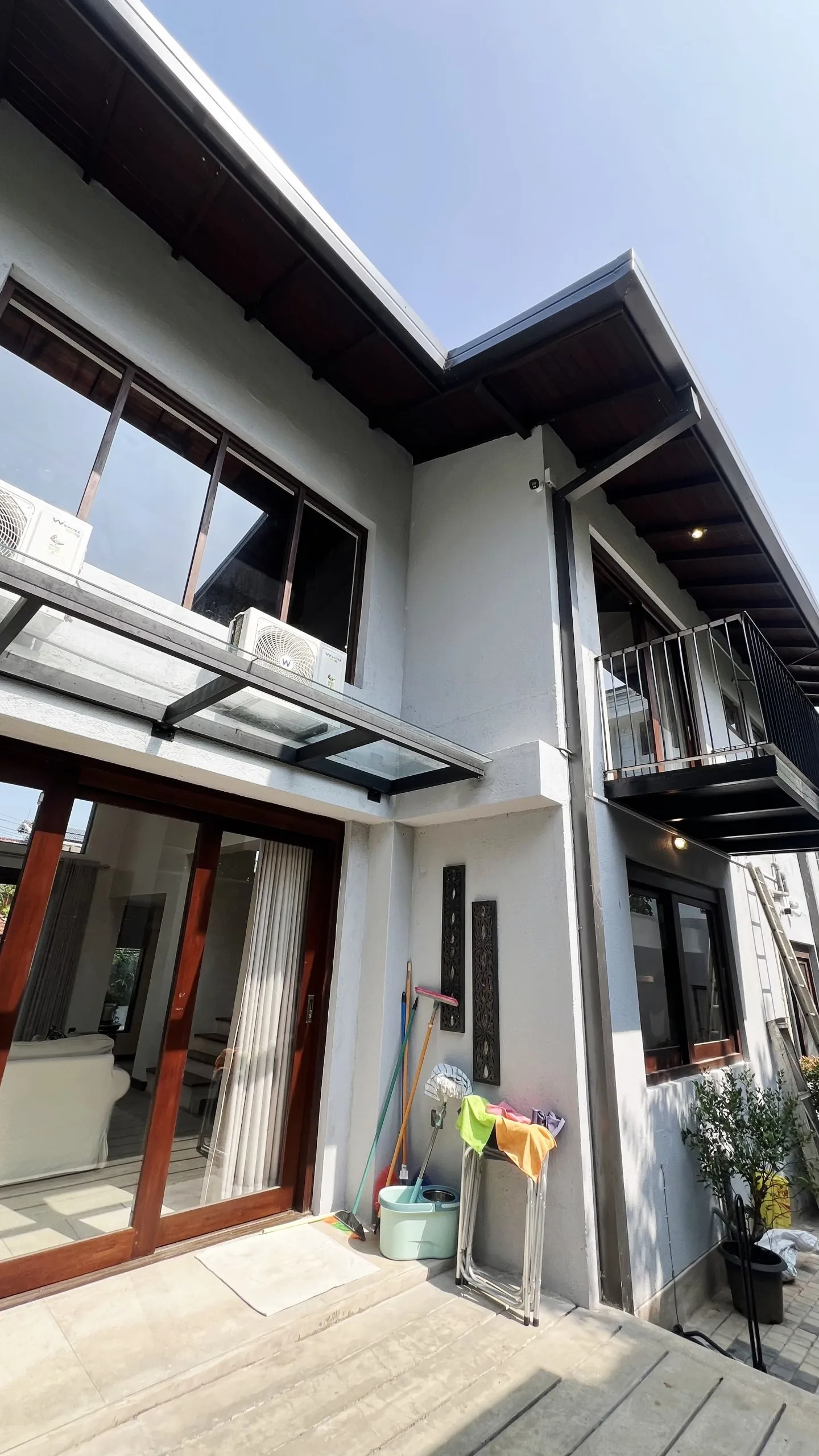 4 BED HOUSE · PELAWATTE