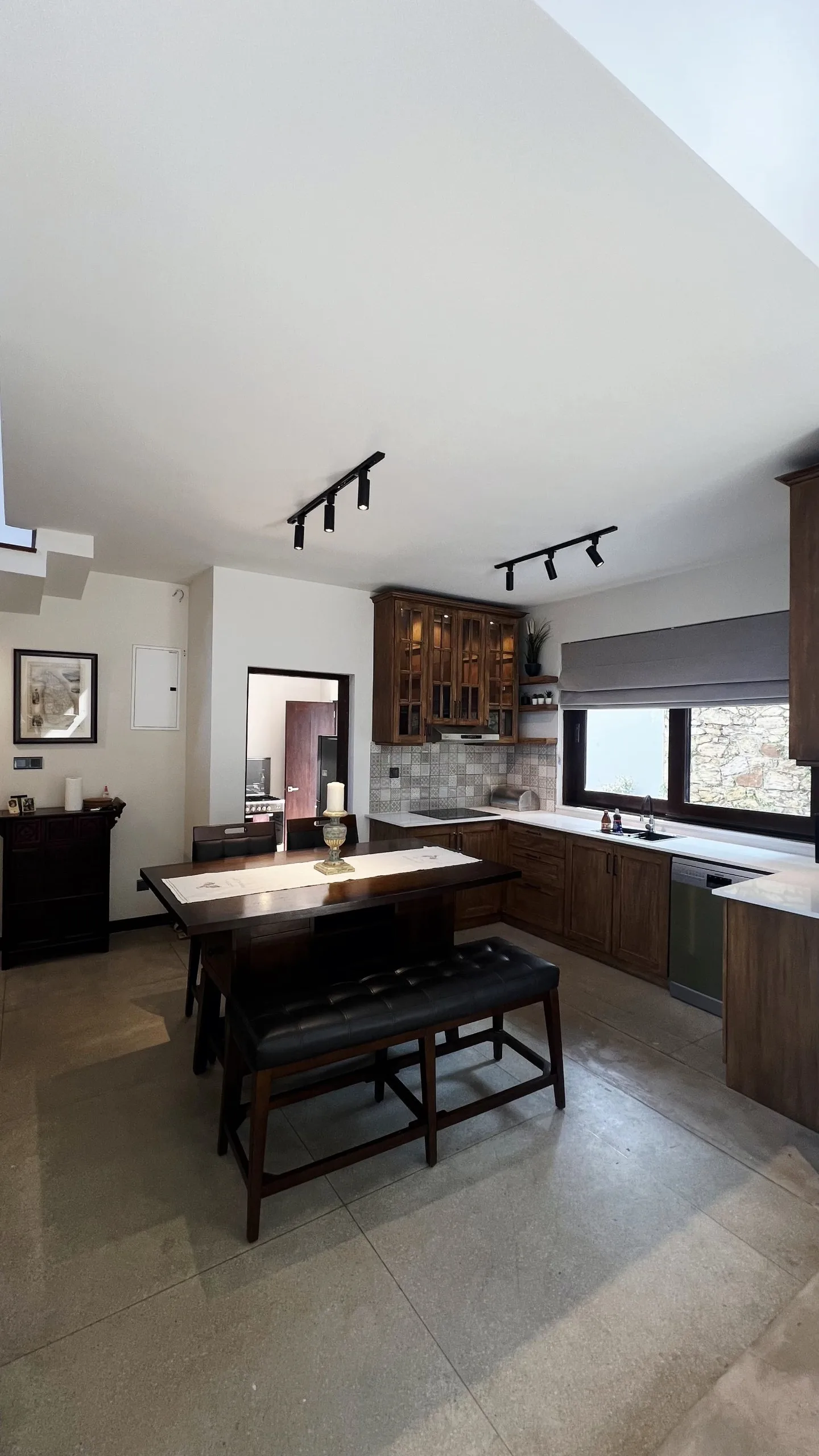 4 BED HOUSE · PELAWATTE photo 2