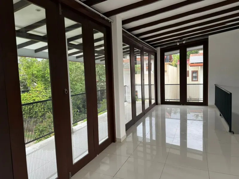 LUXURY 5 BEDROOM HOUSE FOR RENT – THALAWATHUGODA photo 5