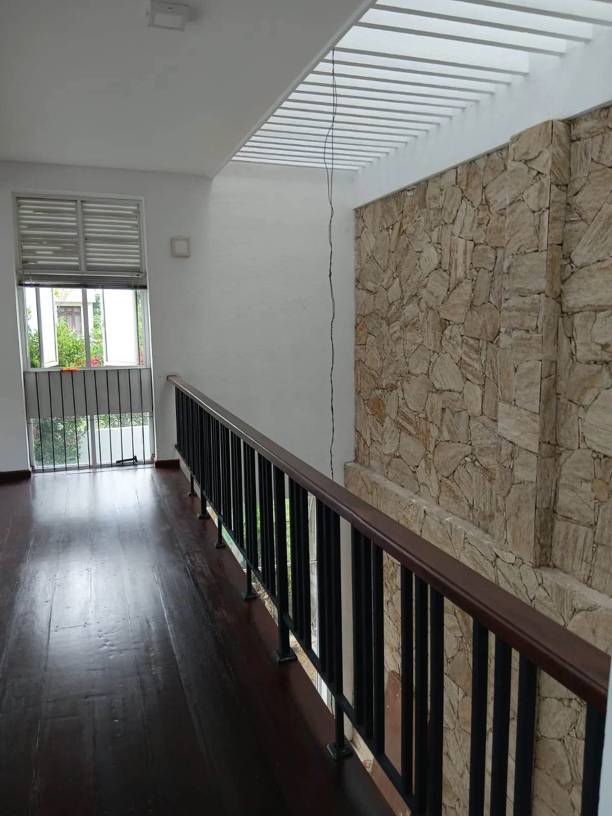 MODERN 4 BEDROOM HOUSE FOR RENT – THALAWATHUGODA | LKR 310,000 / HA photo 4