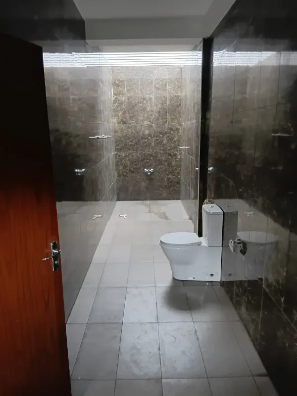 MODERN 4 BEDROOM HOUSE FOR RENT – THALAWATHUGODA | LKR 310,000 / HA photo 5