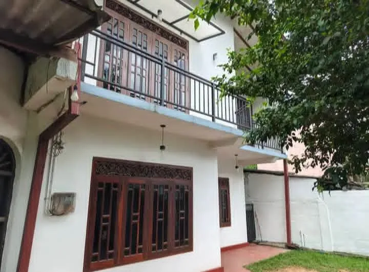 SPACIOUS 5-ROOM HOUSE FOR RENT – THALAWATHUGODA | LKR 100,000| RA018 photo 2