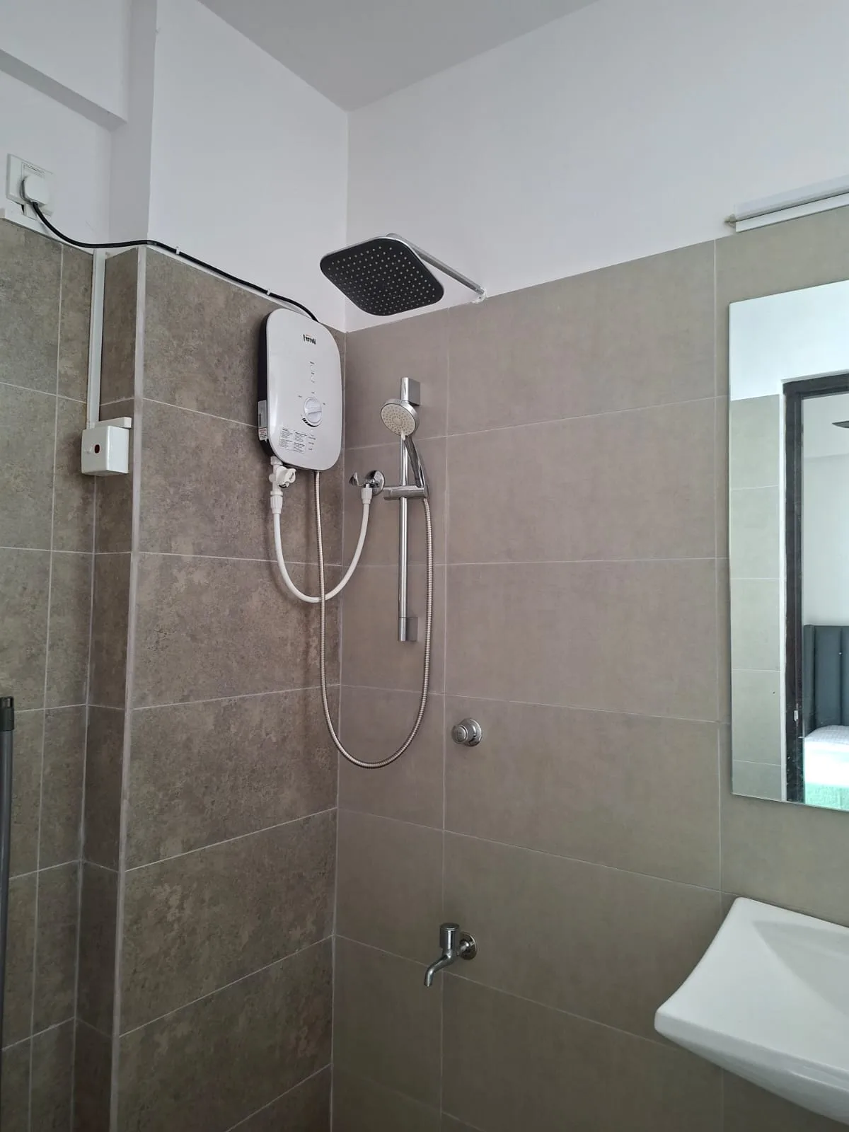๐ข 3-BEDROOM FULLY FURNISHED APARTMENT FOR RENT โ THALAWATHUGODA photo 9