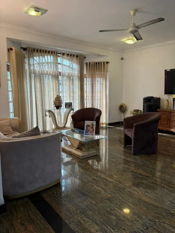 7 BED HOUSE · WATTALA photo 5
